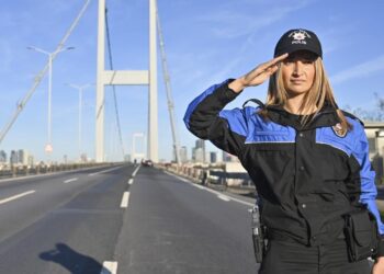 Mustafa Kemal Atatürk Polisler Tarafından Anıldı