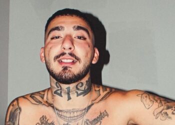 Mustafa Sandal’la Tartışmasında Sinan Akçıl’dan Uzi’ye Destek