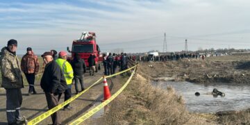 Nehre Devrilen Araçta Bir Kişinin Cansız Bedenine Ulaşıldı