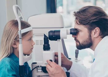 Okul Çocuklarına Yılda Bir Kez Göz Muayenesi Yaptırılmalı