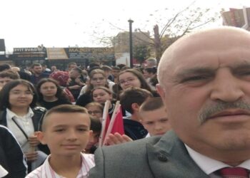 Okul Müdürü Organları İle 5 Kişiye Umut Oldu