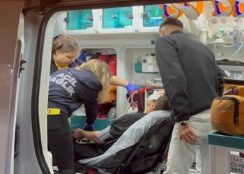 Otomobil İle Çarpışan Motosiklet Sürücüsü Yaralandı