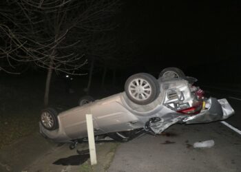 Otomobil Takla Attı: Sürücü Yaralandı