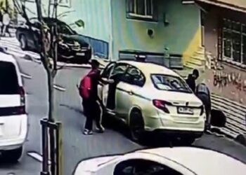 Otomobilin El Frenini Çeken Öğrenci Kazayı Engelledi