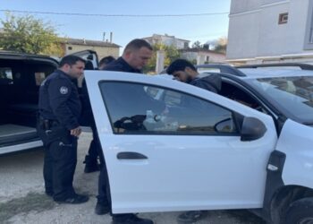 Polisten Kaçan Araçta Göçmen Yakalandı