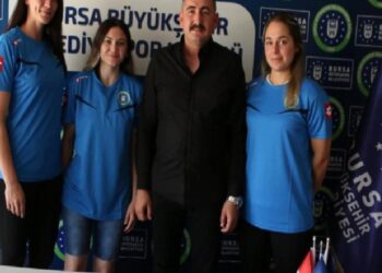 Poyrazın Kızları’na üç imza birden