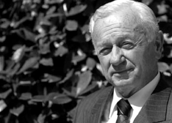 Prof. Dr. Nevzat Atlığ Vefat Etti