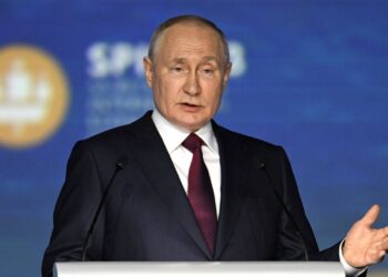 Rusya Devlet Başkanı Putin’den Sıkıyönetim Kararı Geldi