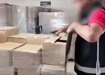 Sakarya Emniyet Müdürlüğü Hükümlü Firarileri Yakaladı ve Kaçak Silah ile Uyuşturucu Madde Ele Geçirdi