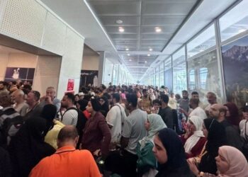 Sarp Sınır Kapısındaki IMEI Kayıt Kuyruğu Hopa’ya Vardı!