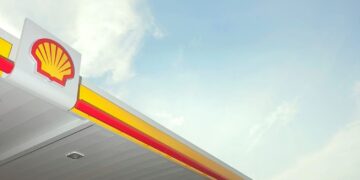 Shell 75 Yıldır Faaliyet Gösterdiği Ülkede Hisselerini Satışa Çıkardı