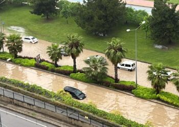 Şiddetli Yağış ve Sel Samsun’da Okulları Tatil Ettirdi 