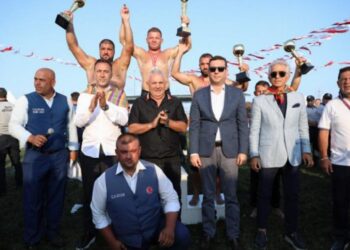 Silivri’nin er meydanı Kırkpınar’ı aratmadı