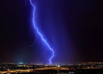 Son Dakika! Ankara’ya Yıldırım Düştü