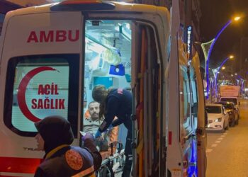 Tartışma Kavgaya Döndü: 2 Kişi Yaralandı