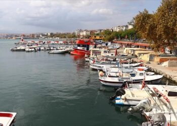 Tekirdağlı Balıkçılar Poyrazın Etkisiyle Denize Açılamadı