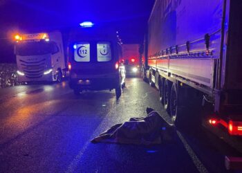 Tırın Çarptığı Yaya Hayatını Kaybetti