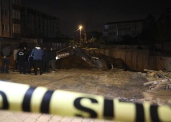 Toprak Kayması Nedeniyle Bir Bina Boşaltıldı