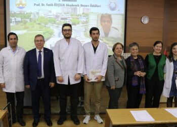 “Trakya Üniversitesi Tıp Fakültesi Kardiyoloji Anabilim Dalı Prof. Dr. Fatih Özçelik Akademik Başarı Ödülleri” Verildi