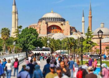 Turizmin Kalbi İstanbul: 9 Ayda 13 Milyon Yabancı Konuğu Ağırladı