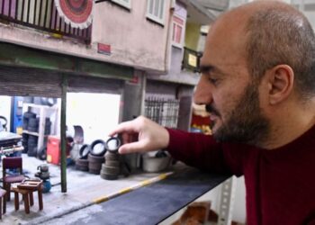 Üç Boyutlu Modelleme Tekniğiyle Gerçeğini Aratmayan Minyatür Evler Yapıyor