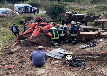Kocaeli’de Uçurama Devrilen Kamyonun Sürücüsü Öldü