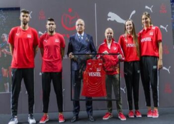 Ulusal voleybolculara sponsor takviyesi