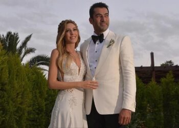 Ünlü Çiftten Mutluluk Pozu