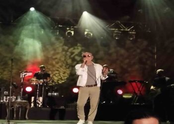 Üsküdar Belediyesi Kültür Sanat Sezonu Açılışında Mazhar Alanson Unutulmaz Bir Konser Verdi