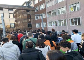 Üst Geçit Yenileme Çalışması Yoğunluğa Sebebiyet Veriyor