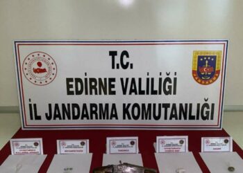 Uyuşturucuyla Yakalanan 2 Şüpheli Gözaltına Alındı