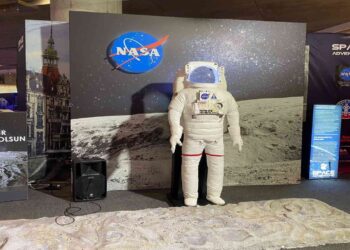 Uzay Kaşifleri Gezegen Kongresi’nde Uzaydaki Deneyimlerini Paylaştı