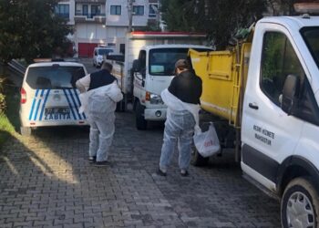 Yalova’da Bir Evden 2 Ton Çöp Çıkartıldı