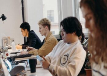 Yapay zeka iş saatlerini 3’te 1 azaltacak