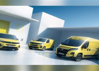 Yenilenen Yüzüyle Opel Hafif Ticari Araçlar Yola Çıkıyor