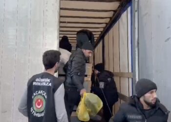 İpsala Sınır Kapısı’nda 51 Düzensiz Göçmen Yakalandı