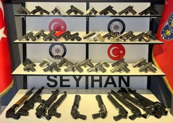 Adana’da 53 Ruhsatsız Silah Ele Geçirildi