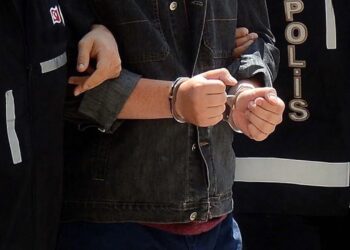 Benzin Deposunda Uyuşturucu Bulunan Otomobildeki 5 Kişi Tutuklandı