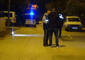 Babasıyla Silahlı Saldırıya Uğrayan Kişi Yaralandı