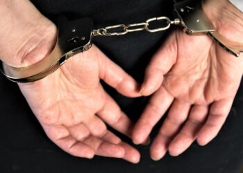 Takside Uyuşturucu İle Yakalanan 2 Kişi Tutuklandı