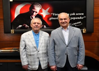 Aziz Yıldırım Mustafakemalpaşa Belediye Başkanı’nı Ziyaret Etti