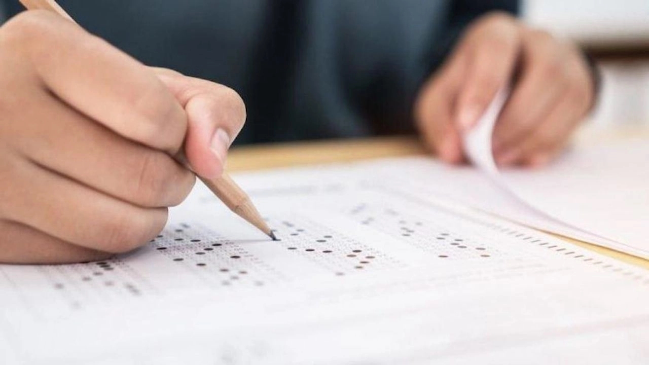 Kimliğini Unutan Öğrenci, Okul Müdürünün Sayesinde LGS Sınavına Yetişti