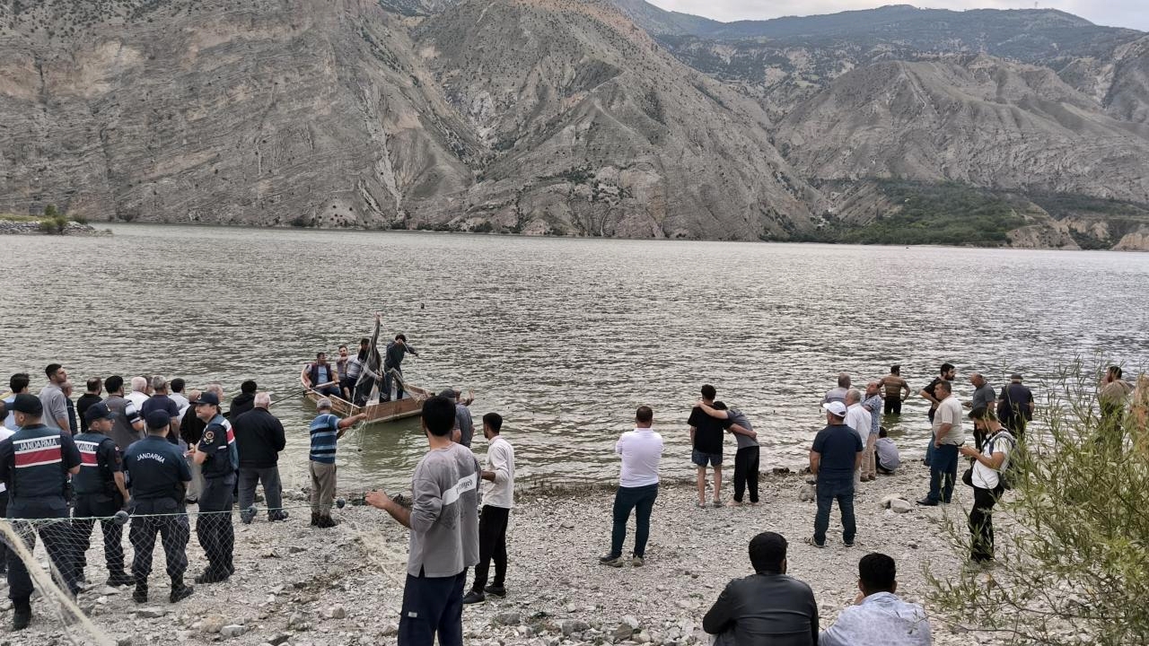 Tortum Gölü’nde Kaybolan Gencin Cesedi Bulundu