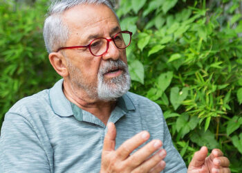 Profesör Naci Görür