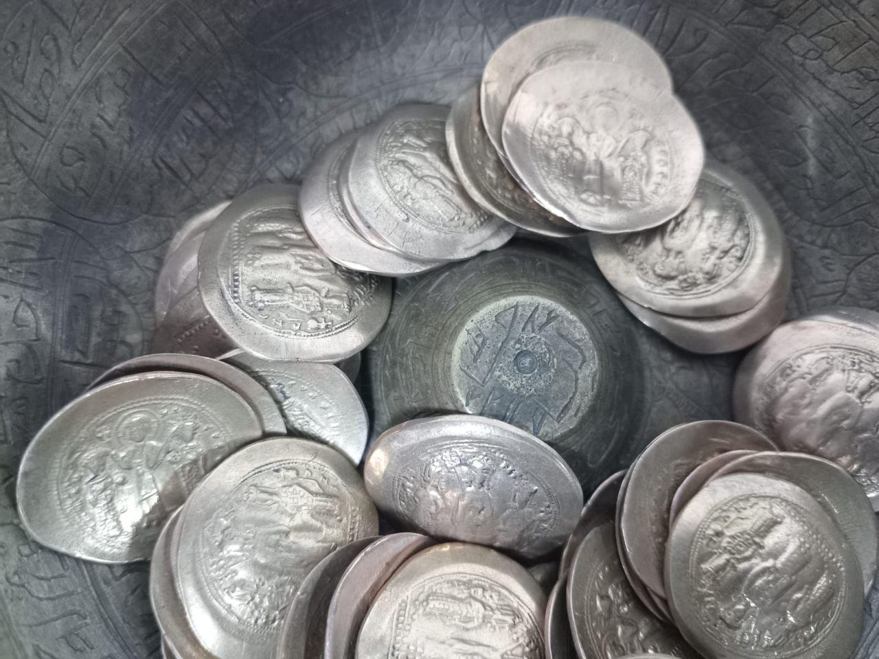 Çanakkale’de Tarihi Eser Kaçakçılarına Operasyon! Hepsi Ele Geçirildi