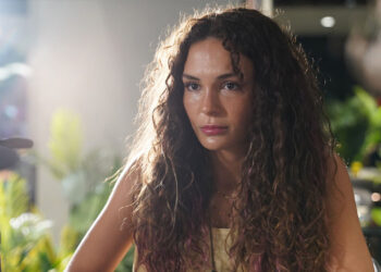 Gizli Bahçe Ebru Şahin