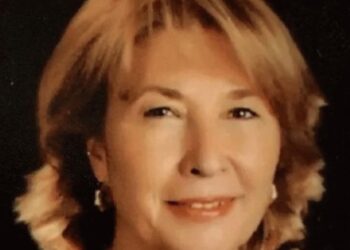 Emine Alangoya Kimdir