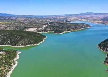Ankara Büyükşehir Belediyesi ASKİ Genel Müdürlüğü su zammını duyurdu. Ankara Su Fiyatları zamlı olarak ödenecek.