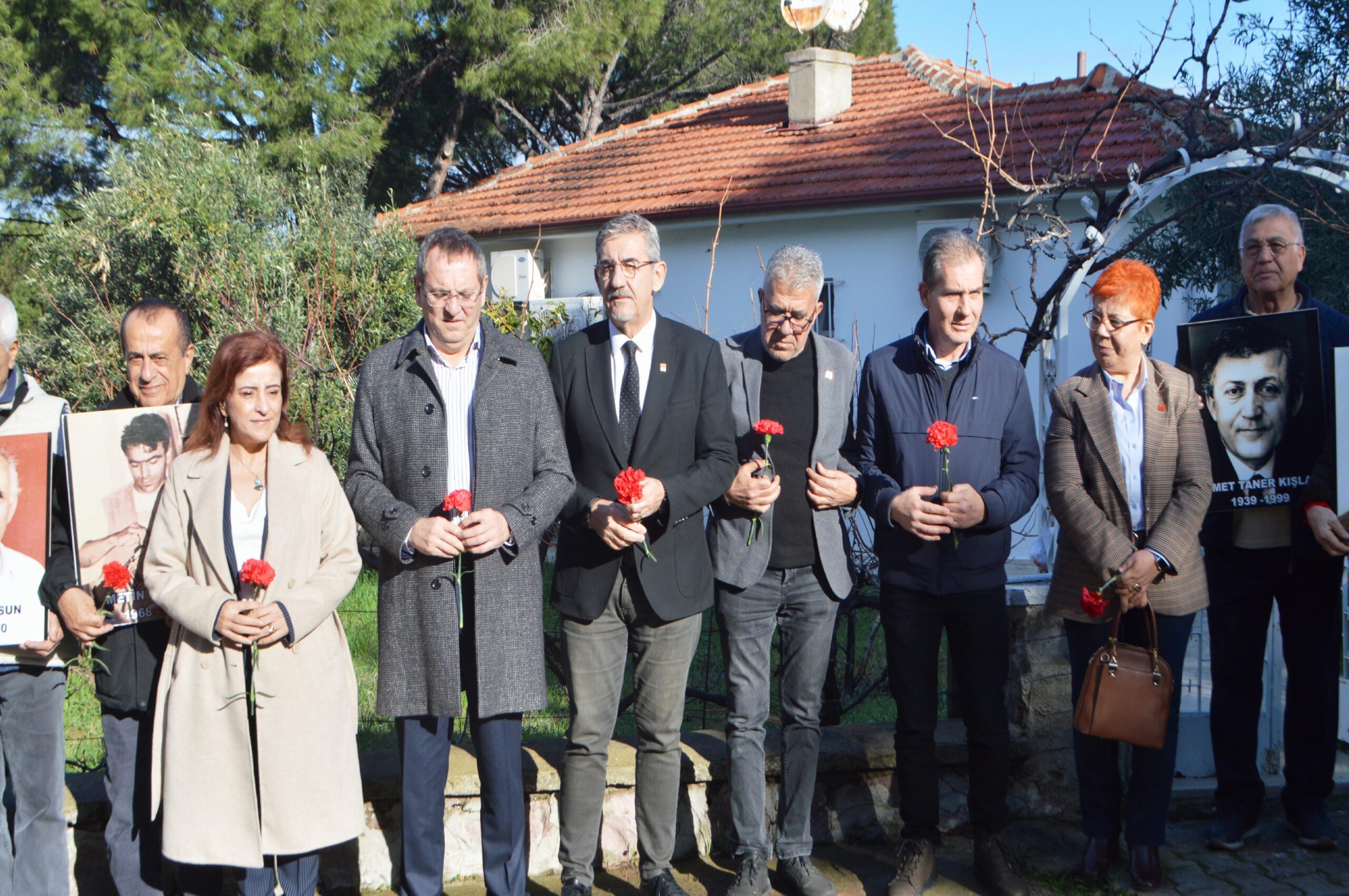 Gazeteci Uğur Mumcu, Ayvalık’ta anıldı haberi