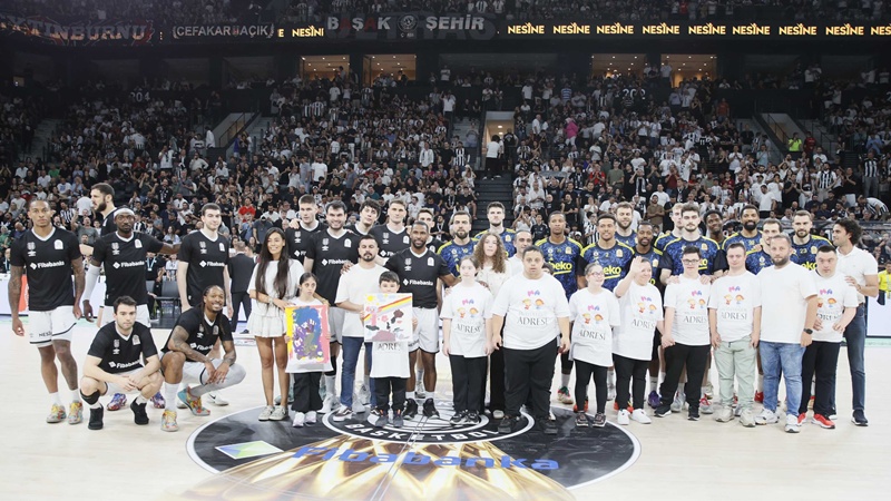 Fenerbahçe Beko, Beşiktaş Fibabanka’yı Yenerek Seride Öne Geçti